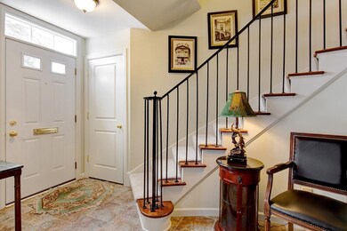 2862 Chateau Place-23