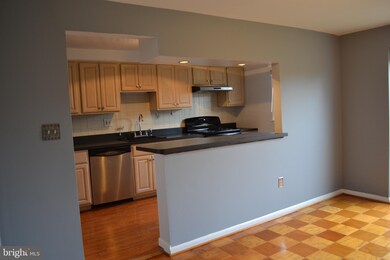 970 Regina Dr, Halethorpe, MD 21227 - photo 2