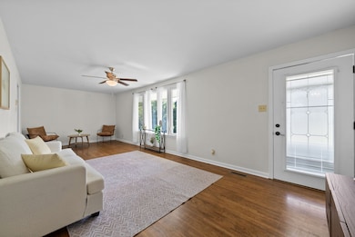 913 Branch Rd, Clarksville, TN 37043 - photo 7