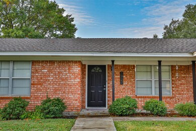 1927 Tulane Ave, Gainesville, TX 76240 - photo 2