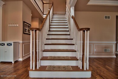 1098 Woodberry Dr, Mountain Top, PA 18707 - photo 7