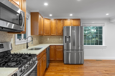 2 Ivy St, Greenwich, CT 06830 - photo 3