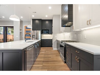 5759 SW Washington Ct, Lake Oswego, OR 97035 - photo 6