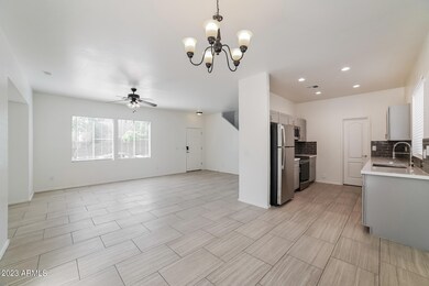 020-photo-dining-room-13134112