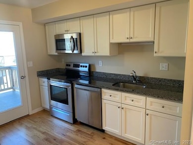 27 Tridell Dr unit 14, Southington, CT 06479 - photo 2