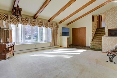 1280 Gumwood Dr, Columbus, OH 43229 - photo 4