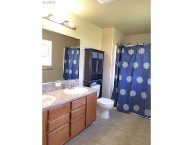 1021 S 1st St, Cottage Grove, OR 97424 - photo 7