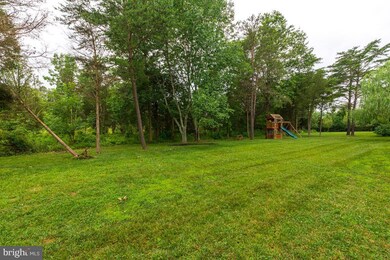 42249 Providence Ridge Dr, Chantilly, VA 20152 - photo 7