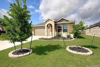124 Escondido Cir, San Marcos, TX 78666 - photo 2