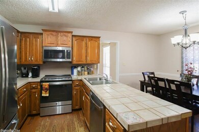 903 Kamak Dr, Beebe, AR 72012 - photo 2