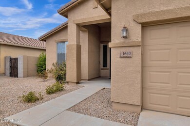 4-web-or-mls-1640-w-stephanie-ln