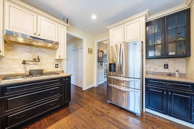 11 Bellingham St, Mendon, MA 01756 - photo 7