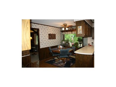 Eat in Kit main home