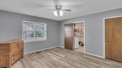 4009 S Maple Ave, Broken Arrow, OK 74011 - photo 7
