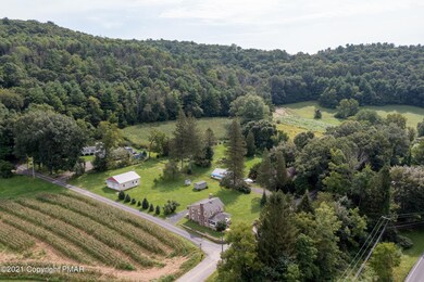 126 Little Mauch Chunk Cir, Kunkletown, PA 18058 - photo 3