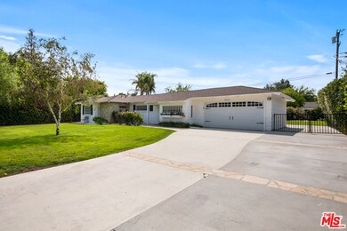 Large Gated Driveway & Garage