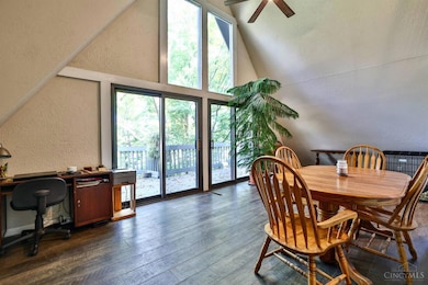 5237 Clearlake Dr unit 22, Cincinnati, OH 45247 - photo 6