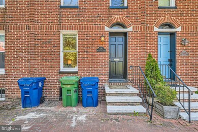 1061 W Barre St, Baltimore, MD 21230 - photo 2