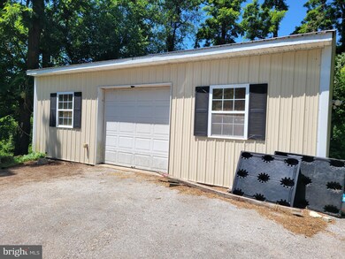 11317 N Main Extd St, Glen Rock, PA 17327 - photo 3