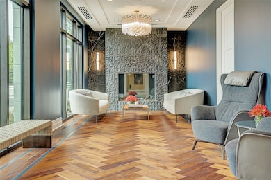 [Resident Lounge] Sophisticated resident lounge bo