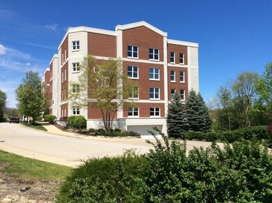 218 N Water St unit 302, Batavia, IL 60510 - photo 4