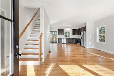 35 Whittier Dr, South Kingstown, RI 02879 - photo 4