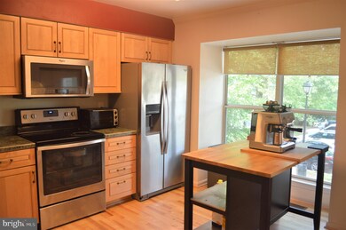 9627 Clocktower Ln, Columbia, MD 21046 - photo 2