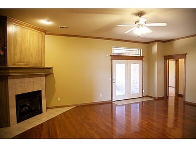 1104 Lanie Ln, Moore, OK 73160 - photo 4