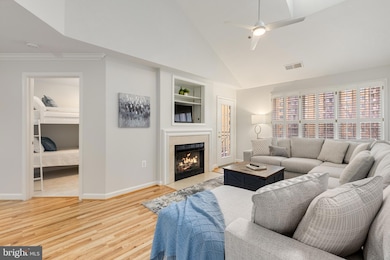 1320 N Wayne St unit 408, Arlington, VA 22201 - photo 3