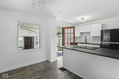 2016 Glenridge Dr, Indianapolis, IN 46218 - photo 7