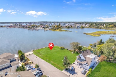 2 Cedar Tree Ln, Toms River, NJ 08753 - photo 4