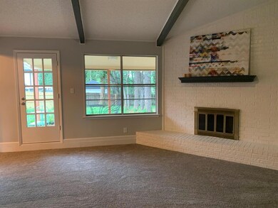 608 Ridgewood Cir, Hurst, TX 76054 - photo 5