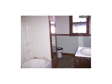 2111 20th St NE, Canton, OH 44705 - photo 2