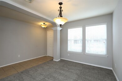 8815 Danbury Hollow Ln, Houston, TX 77075 - photo 6