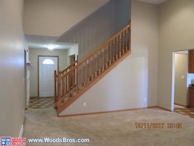Entry / Living Room