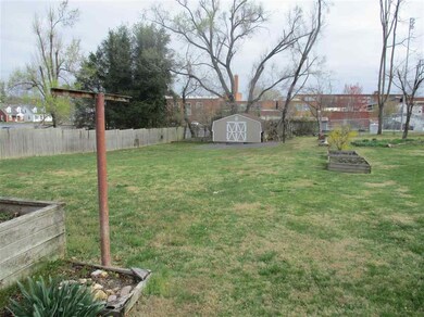 1203 W 12th St, Waynesboro, VA 22980 - photo 4