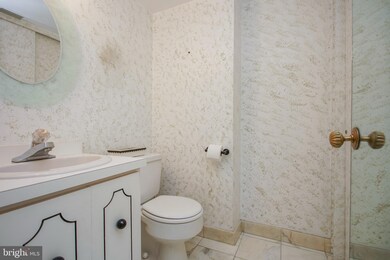 Sutton Terrace Condominium unit 710, Bala Cynwyd, PA 19004 - photo 6