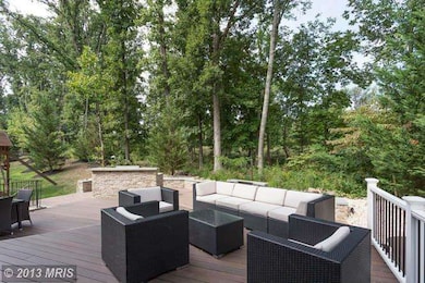 42921 Thornblade Cir, Ashburn, VA 20148 - photo 4