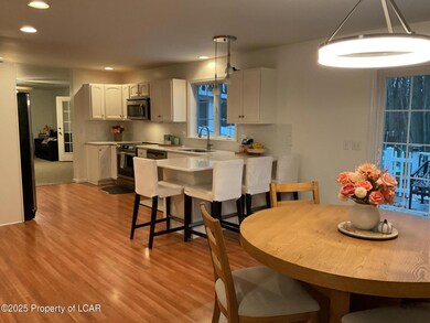 15 Lahn St, Hazleton, PA 18202 - photo 6