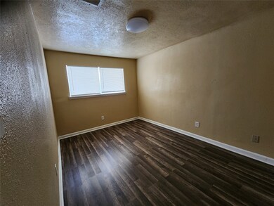 4311 Yellowstone Blvd unit 8, Houston, TX 77021 - photo 5