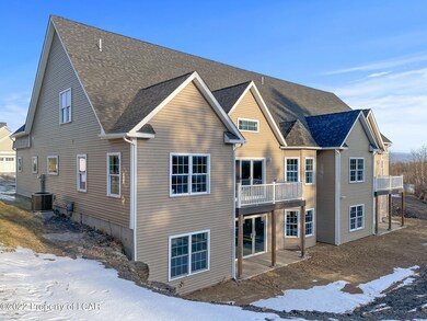 24 Berkeley St, Jenkins Township, PA 18640 - photo 5