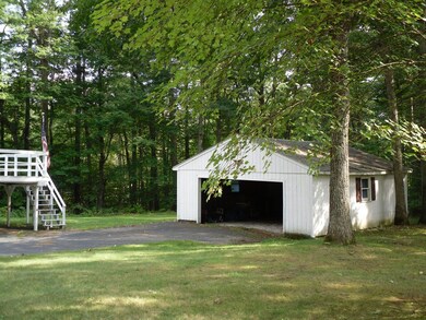 140 Squannacook Rd, Shirley, MA 01464 - photo 5