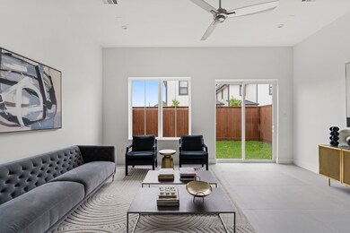 111 E 32nd St unit C, Houston, TX 77018 - photo 3