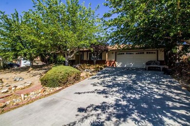 17279 Forest Hills Dr, Victorville, CA 92395 - photo 3