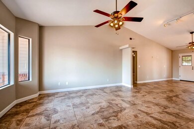 Neutral tile and paint colors