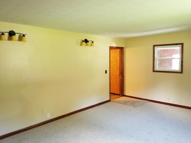 1406 Valley View Dr, Johnson City, TN 37601 - photo 7