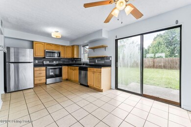 143 Mary Dr, Mount Washington, KY 40047 - photo 5