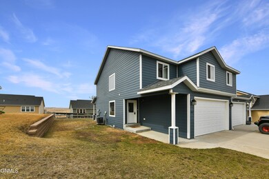 5807 Vanessa Ave, Williston, ND 58801 - photo 4