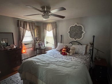 23 Rock St, Bristol, RI 02809 - photo 4