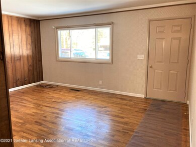 4 - Living Room Entry